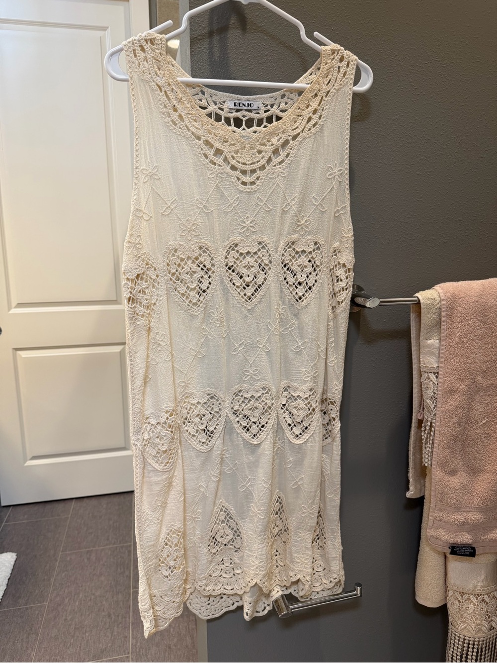 Sleeveless Crochet Lace Midi Dress in Cream